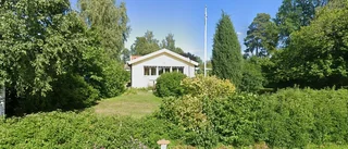 Huset på Kristin Ribbings Väg 53 i Sundbyholm, Eskilstuna sålt igen – andra gången på ett år