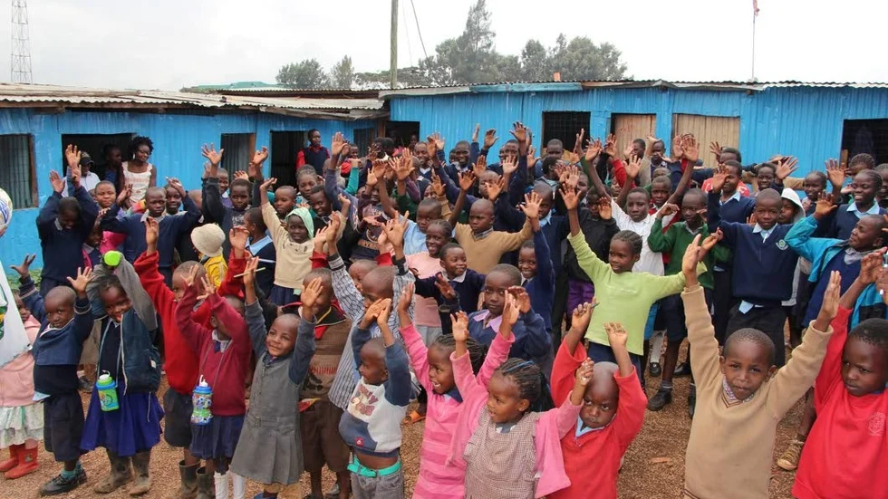 Skola. SK-Aid stöttar 40 barn och ungdomars utbildning i Kenya, Uganda och Tanzania.