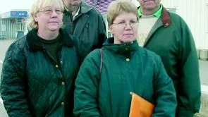 Harald Johansson, Arne Stark, Kerstin Johansson och Marianne Johansson i medlemsrådet är bara några av dem som kämpar för att butiken i Sonstorp ska få vara kvar. 
FOTO: TITTI OLOVSSON