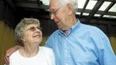 Anna-Greta och Tage Andersson, nu 81 och 84. Träffades första gången midsommaraftonen 1935, gifte sig den 12 juli 1941...
FOTO: CAMILLA JOHANSSON