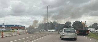 Fordonsbrand orsakade långa köer på Söderleden