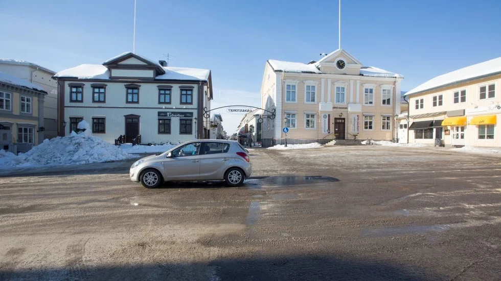 Detaljplan. En detaljplan för Rådhustorget ska tas fram, men den kommer inte bestämma om något trafikförbud eller inte.