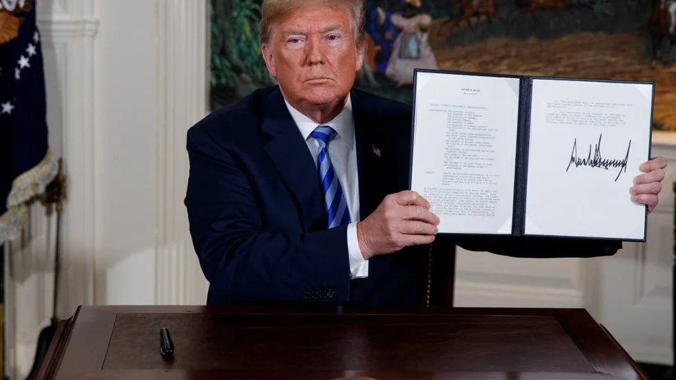 Tänker Donald Trump starta ett nytt krig byggt på lögner? Risken finns efter att han hoppat av kärnenergiavtalet med Iran.