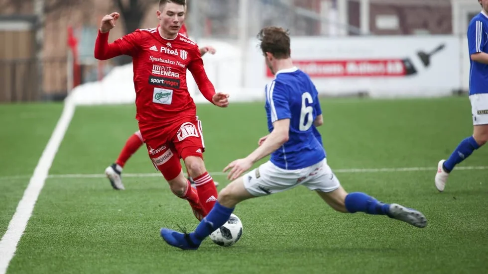 Andreas Grimstad stannar kvar i Piteå IF två säsonger till. (Arkivbild)