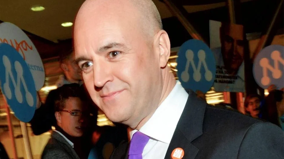 I söndagens debatt blev det tydligt att statsminister Fredrik Reinfeldt nöjer sig med att det går mindre dåligt för Sverige än för krisländerna inom EU.