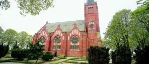Svenska kyrkan kan tjäna på utmaningar