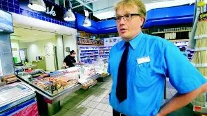 Coop Forum i Norrköping fick beröm för att man som enda butik slutade sälja den utrotningshotade ålen. I dag gäller inte det löftet längre.
FOTO: Niclas Sandberg
