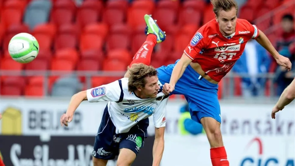 Mittbacken Månz Karlsson är klar för ÅFF.
