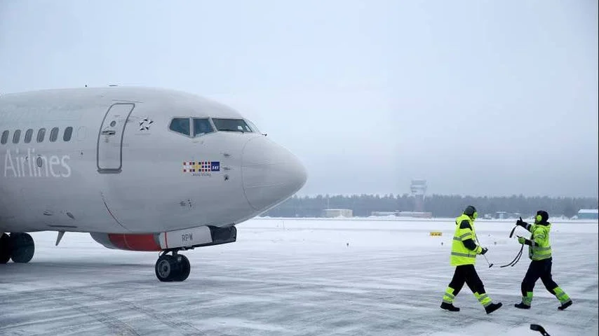 För första gången på sju år minskar antalet resenärer till och från Luleå. Det handlar om en förhållandevis liten minskning, men den negativa trenden har fått ett kraftigt genomslag i övriga riket.