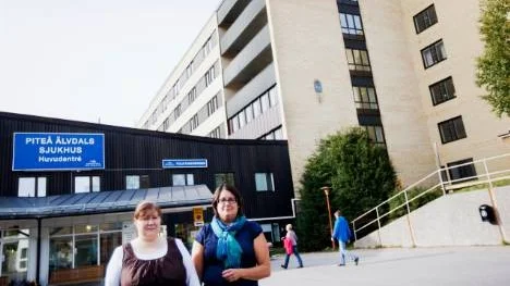 Katja Pettersson, specialistsjuksköterska inom psykiatrin, och Katarina Johansson, avdelningsordförande Vårdförbundet Norrbotten, anser att en bättre framförhållning gällande vikarier behövs inför nästa sommar för en bättre vårdmiljö på sjukhusen.