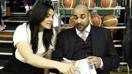 LOCKAR. Mycket talar för att Jens Tillman tar över som huvudtränare för Northland Basket. I Telge har det blivit två guld med Hanna Bouldwin vid sin sida.