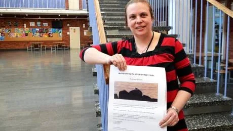 VILL INSPIRERA. "Många ungdomar är intresserade av att skriva", konstaterar Isabella Karlsson som hoppas att tävlingen ska ge dem fortsatt inspiration. Foto: Britt-Louise Spets
