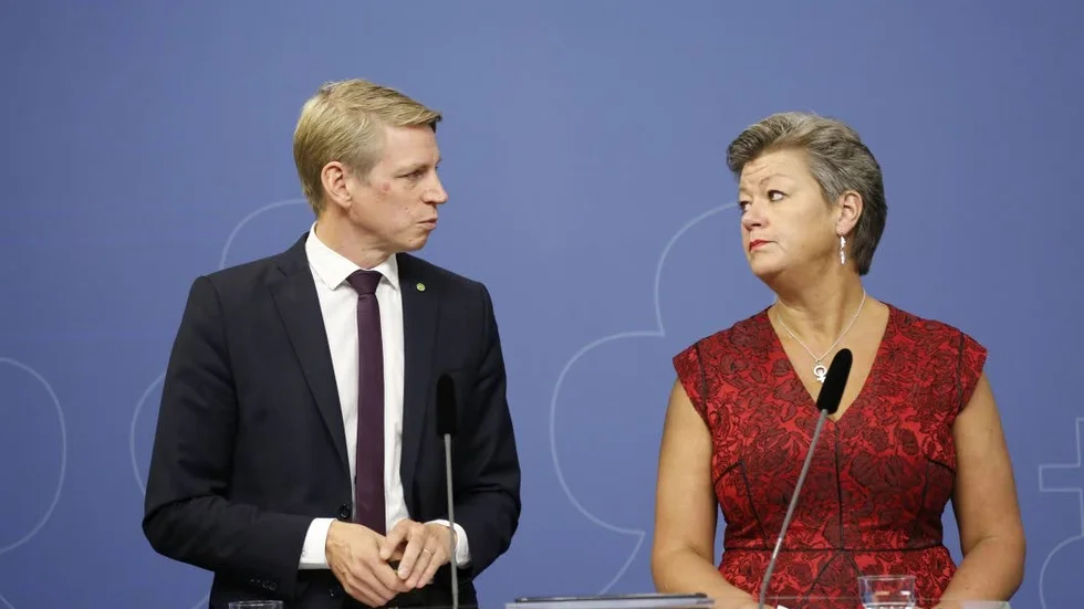 Regeringen. Satsar mer pengar på åtgärder som inte fungerar.