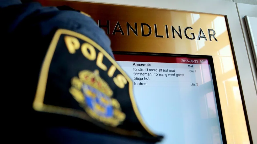 Åtalas ej. En polisman i länet ville inte ta emot en anmälan men det ses som ett ringa tjänstefel och inget brottsligt.