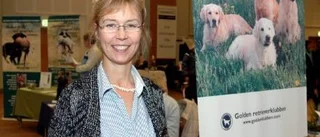 Hon läser hundarnas kroppsspråk