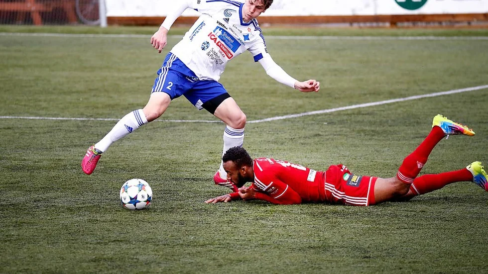 Talande. Vid det förra derbyt var det IFK som stod och Piteå som föll.