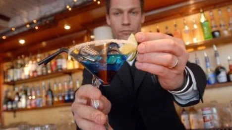 Läckert för ögat. Bartenderproffset George Augilar har tänkt att fler sinnen ska attraheras av hans kunskaper.