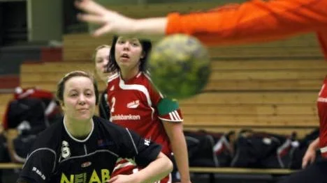 Sara Cederlund gjorde tio mål när Lillpite vann mot Sikeå i damtvåan.