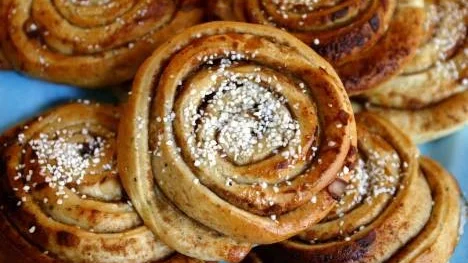 Lördagen 4 oktober är det kanelbullens dag. Passa på att baka bullar till mamma.