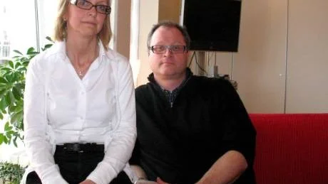 Yvonne Hendler, revisionsansvarig, och Mikael Boström, kontorschef på Ernst & Young, tar utredningsförslaget om slopad revisionsplikt för svenska bolag med ro. "Jag tror inte vi får mindre att göra" säger Boström.