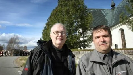 Kjell Rögde och Peter Eriksson, s, vill att Piteå kommunen engagerar sig för kyrkstadens fortlevnad i Öjebyn. "Den kulturhistoriskt mest intressanta bebyggelsen inom Piteå kommun, utan konkurrens" hävdar Rögde och Eriksson i en motion till fullmäktige.