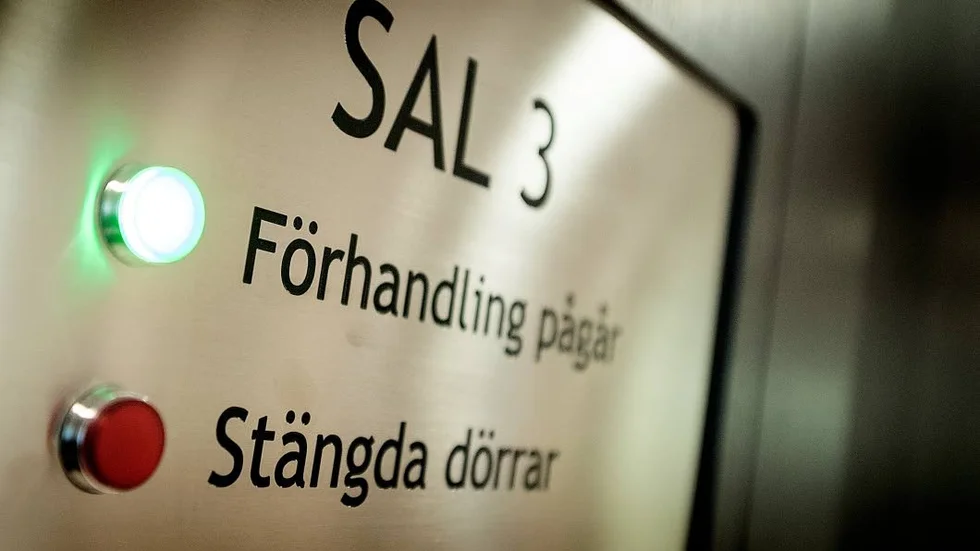Åtalad. Nu ställs den 56-årige mannen inför tingsrätten för att stå till svars för brotten han åtalas för.