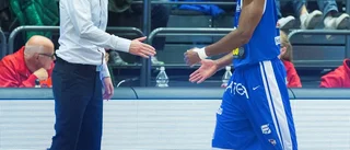 Laddad coach i premiären