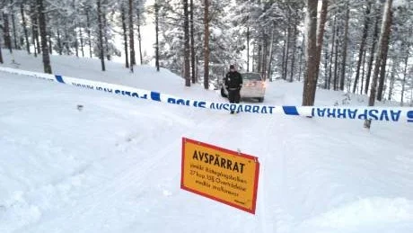 KNIVDÖDAD. I en stuga i Poikkijärvi dog en 27-årig man under en fest på juldagen 2012. Mannens fästmö sitter åtalad för gärningen och rättegångens sista dag var i går.