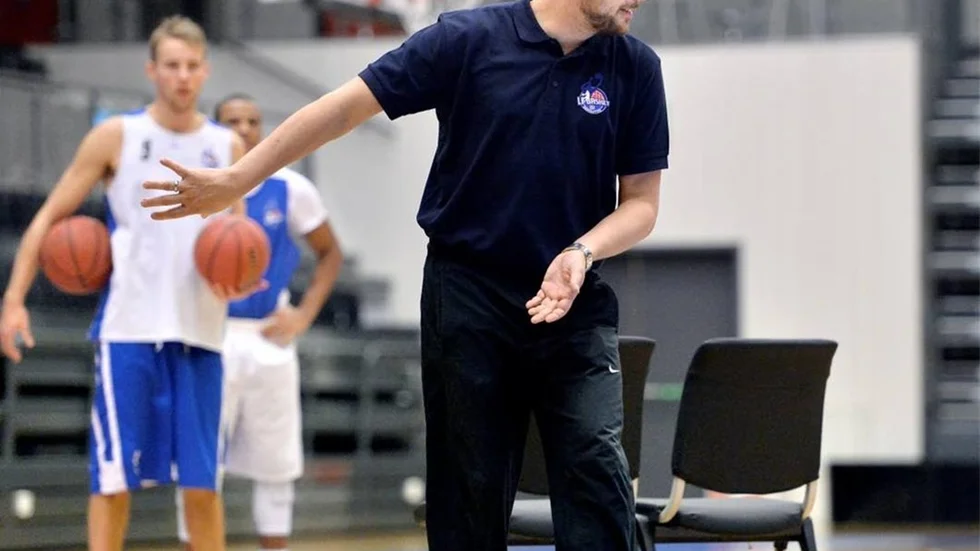 Större. Fredrik Joulamo hoppas att LF Baskets storleksövertag ska ge en fördel under måndagskvällen.