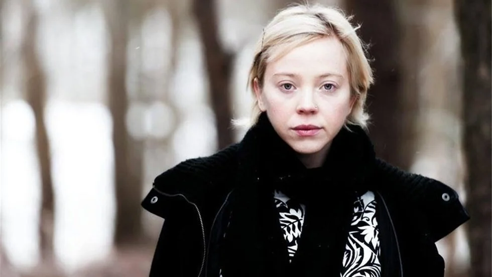 ORIGINELL. Emma Nordlanders debut "Kattbarnen" är en lovande och originell insats som tyvärr lämnar läsaren alltför ofta i sticket, menar Kurirens recensent Sven Nyberg.