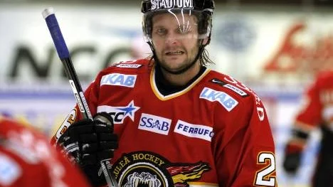 Mats Lavander har problem med ljumskarna och riskerar att missa kvällens match mot Rögle.