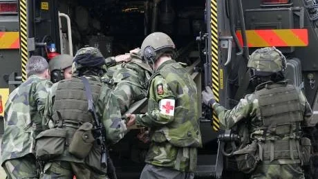 NÖDLÄGE. Försvaret behöver en tydlig inriktning för att kunna börja fungera väl.