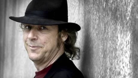INTE OROAD. "Kulturjournalistiken är en del av papperstidningens själ och de tidningar som börjar fumla med den biter sig själva i svansen", menar Gunnar Bergdahl, kulturredaktör på Helsingborgs Dagblad.