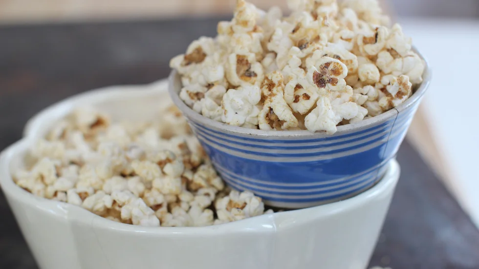 Det går åt mycket popcorn nu för tiden.
