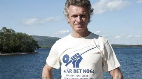 Göran Kullbrandt, lokal motståndare till vattenkraftbygget har samlat ihopett tusental namnunderskrifter mot Arjeplogs Allmännings planer på att bygga ett minikraftverk i Sälla.