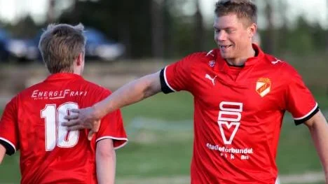 Pär Sundström, spelande tränaren, gjorde tre mål när Hemmingsmark utklassade IFK Luleås andralag. (arkivbild)