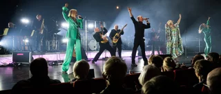 Fullsatt vid hyllningen till Björn och Benny • "Konceptet håller inte fullt ut" tycker Kurirens recensent