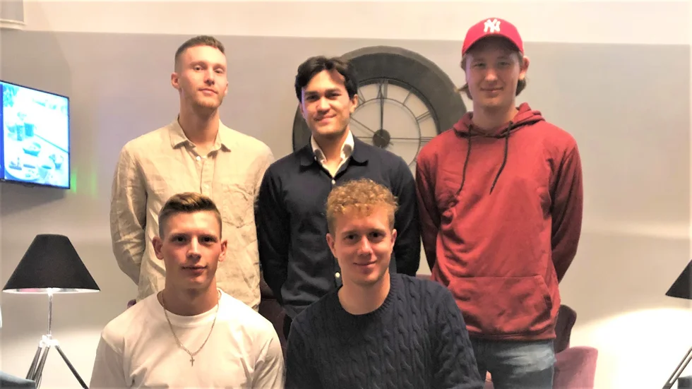 Några av pristagarna vid KSK-fotbollens avslutningsfest, bakre raden Anton Bago, Kim Ekberg och Ludwig Halvarsson. Framför dem Johannes Lundblad och Jakob Ivarsson.