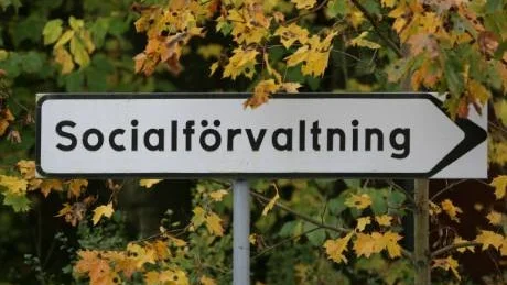 HJÄLP PÅ VÄGEN.  Vem ska ta ansvar för arbetslösa som lever på socialbidrag?