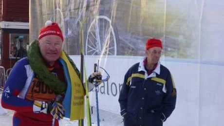 Still going strong. Bernt-Erik Persson utesluter inte att han kör vasaloppet nästa år igen. Under sina femtio Vasalopp har han varit topp 100 fem gångerFoto: Privat