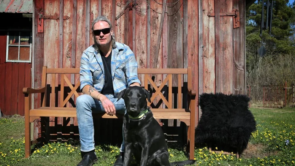 Johan Seige fortsätter att leda öns standupscen.