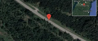En personbil i trafikolycka
