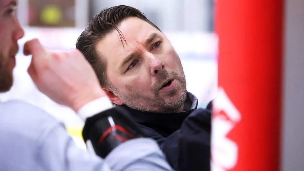 Viktig helg. Visby Roma möter topplagen Vimmerby och Hudiksvall på hemmais. I en stor intervju berättar tränaren Mike Beharrell om den tuffa perioden som laget varit i, innan vändningen i förra veckan.