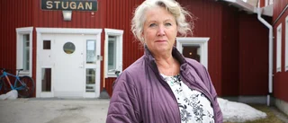 Folkinitiativet vill stoppa försäljningen av elevhemmet: "Det är konstigt att det är så bråttom att sälja"