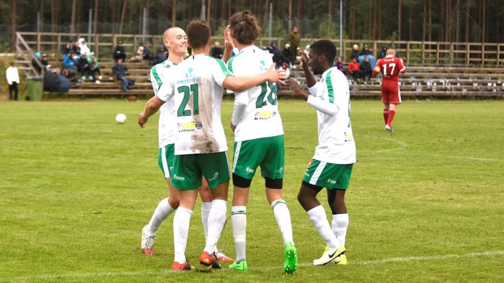 Baik vann säsongens sista match.