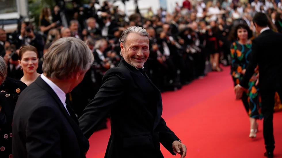 Mads Mikkelsen gör ett nytt kostymdrama tillsammans med regissören Nicolaj Arcel.
