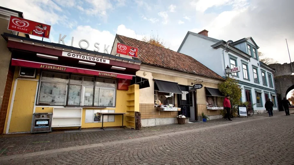 Bulhuset. Fastighetsägaren till kvarteret Atterdag 6 omedelbart innanför Söderport, som bland annat inrymmer kiosk och restaurang, vill exploatera och ändra inriktning.