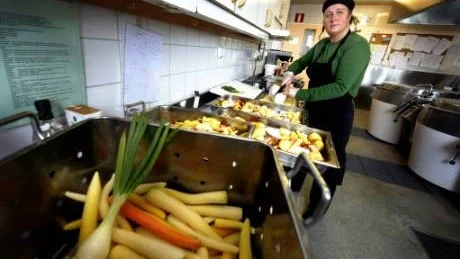 Vill förändra. Carola Magnusson lagar närproducerad och ekologisk skolmat för 7 kronor och 30 öre per elev och dag.