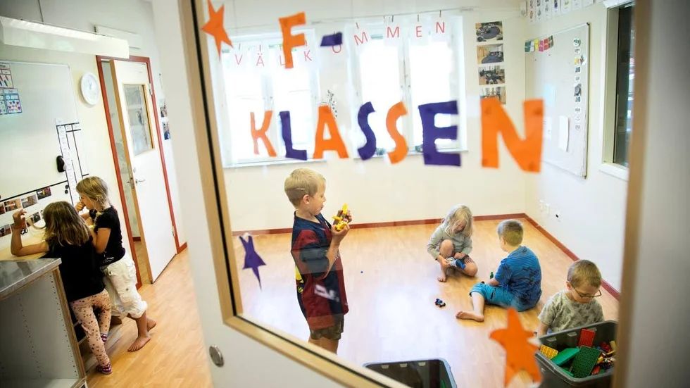 Länets skolor får drygt tio miljoner kronor i bidrag för att minska negativa effekter av inflationen. 