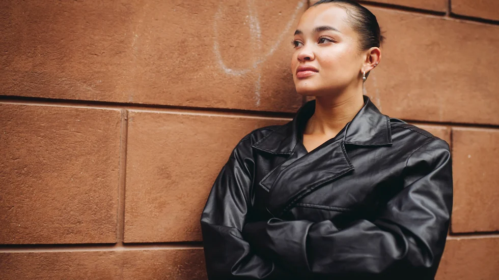 Daniela Rathana började som körsångare till bland andra Sabina Ddumba, Kent, Zara Larsson och Seinabo Sey. År 2018 debuterade hon som sångare i eget namn.